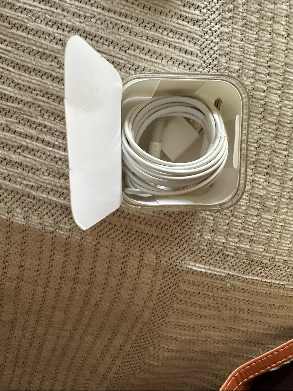 2gb Blue iPod Shuffle with Accessories- original packaging-never used.